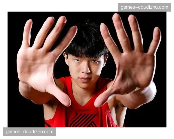 开拓者41亿估值重建期挑战 培养新门面球星成市值增长关键